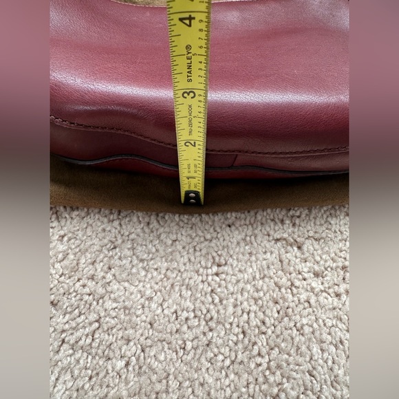 Authentic Gucci burgundy half moon bag - Picture 8 of 17